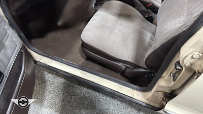 Lot 582 - 1982 FORD CORTINA L