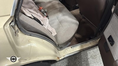 Lot 582 - 1982 FORD CORTINA L