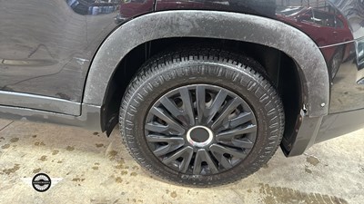 Lot 716 - 2011 CHEVROLET ORLANDO LS