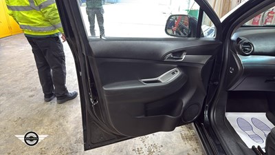 Lot 716 - 2011 CHEVROLET ORLANDO LS