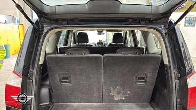 Lot 716 - 2011 CHEVROLET ORLANDO LS