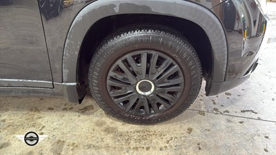 Lot 716 - 2011 CHEVROLET ORLANDO LS