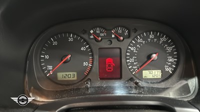 Lot 652 - 2002 VOLKSWAGEN GOLF TDI SE
