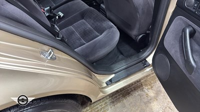 Lot 652 - 2002 VOLKSWAGEN GOLF TDI SE