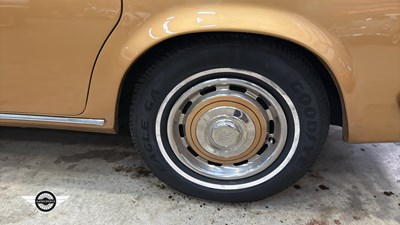 Lot 660 - 1976 ROLLS ROYCE