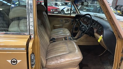 Lot 660 - 1976 ROLLS ROYCE
