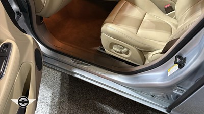 Lot 676 - 2006 JAGUAR XJ EXECUTIVE TDVI AUTO