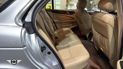 Lot 676 - 2006 JAGUAR XJ EXECUTIVE TDVI AUTO
