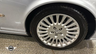 Lot 676 - 2006 JAGUAR XJ EXECUTIVE TDVI AUTO