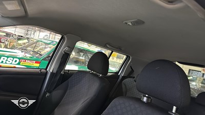 Lot 682 - 2003 TOYOTA