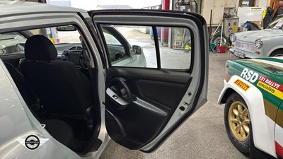 Lot 682 - 2003 TOYOTA