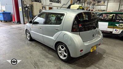 Lot 682 - 2003 TOYOTA