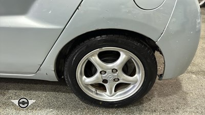 Lot 682 - 2003 TOYOTA