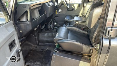 Lot 680 - 2001 LAND ROVER DEFENDER 110 TD5