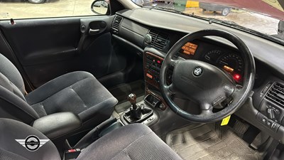 Lot 632 - 2001 VAUXHALL VECTRA CDX