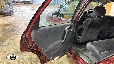 Lot 632 - 2001 VAUXHALL VECTRA CDX