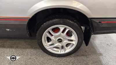 Lot 700 - 1986 VAUXHALL CAVALIER GLS 1.8I