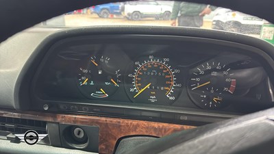 Lot 738 - 1986 MERCEDES 500 SEC AUTO