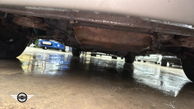 Lot 738 - 1986 MERCEDES 500 SEC AUTO