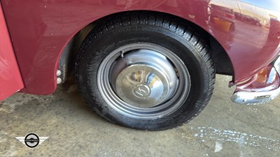 Lot 732 - 1968 MORRIS MINOR 1000