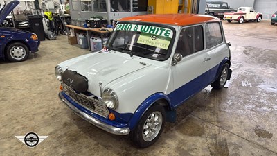 Lot 792 - 1971 AUSTIN MINI 1000