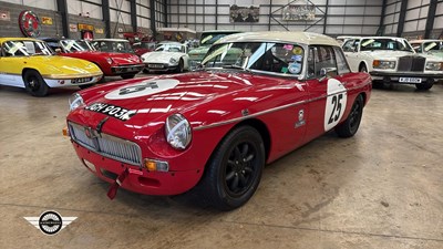 Lot 776 - 1971 MG B