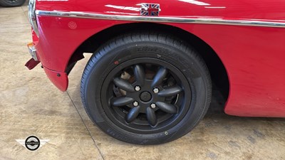 Lot 776 - 1971 MG B