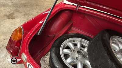 Lot 776 - 1971 MG B