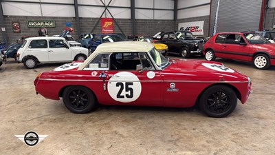 Lot 776 - 1971 MG B