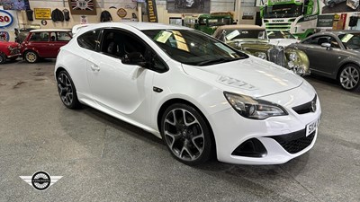 Lot 800 - 2014 VAUXHALL ASTRA VXR