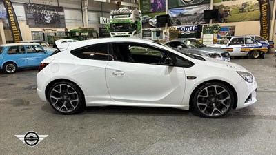 Lot 800 - 2014 VAUXHALL ASTRA VXR
