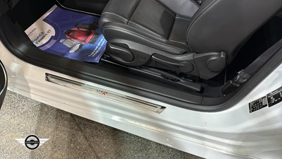 Lot 800 - 2014 VAUXHALL ASTRA VXR