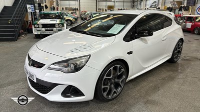 Lot 800 - 2014 VAUXHALL ASTRA VXR
