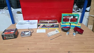 Lot 197 - BOX OF FOG & SPOT LAMPS