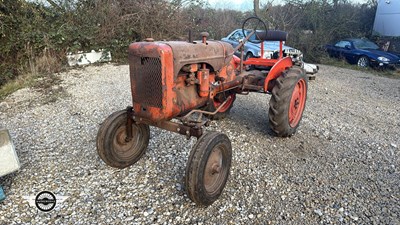 Lot 870 - 1938 AILLIS TRACTOR
