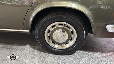 Lot 18 - 1976 ROLLS ROYCE