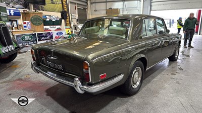 Lot 18 - 1976 ROLLS ROYCE