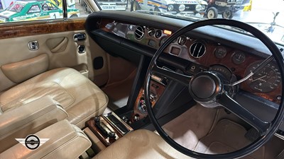 Lot 18 - 1976 ROLLS ROYCE