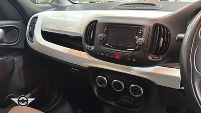 Lot 822 - 2017 FIAT 500L POP STAR