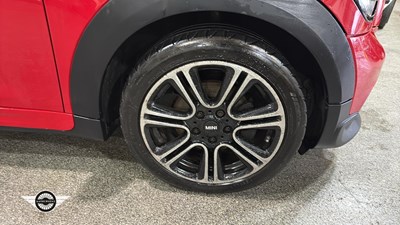 Lot 42 - 2015 MINI COUNTRYMAN COOPER SD ALL4