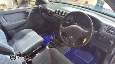 Lot 860 - 1990 VAUXHALL CAVALIER L