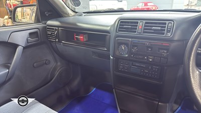 Lot 860 - 1990 VAUXHALL CAVALIER L