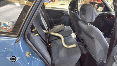 Lot 860 - 1990 VAUXHALL CAVALIER L