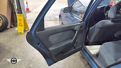 Lot 860 - 1990 VAUXHALL CAVALIER L