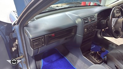Lot 860 - 1990 VAUXHALL CAVALIER L