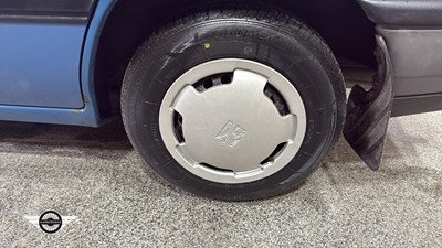 Lot 860 - 1990 VAUXHALL CAVALIER L