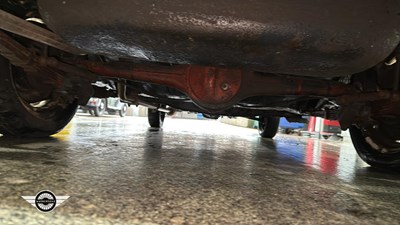 Lot 874 - 1957 MORRIS MINOR 1000