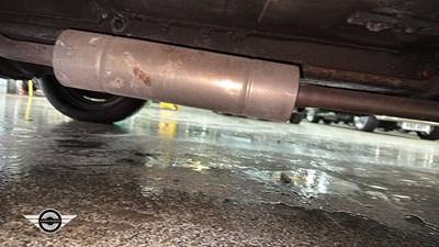 Lot 874 - 1957 MORRIS MINOR 1000