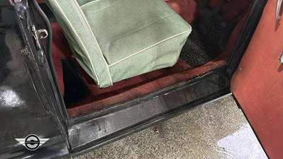 Lot 874 - 1957 MORRIS MINOR 1000