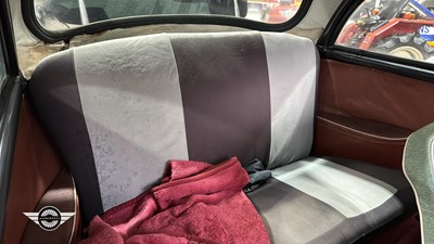 Lot 874 - 1957 MORRIS MINOR 1000